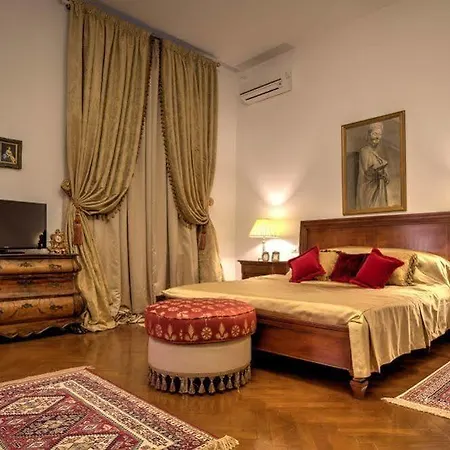 Hotel Grand