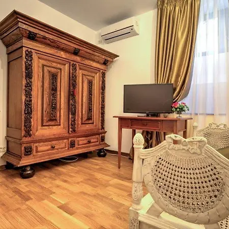 Ξενοδοχείο Grand